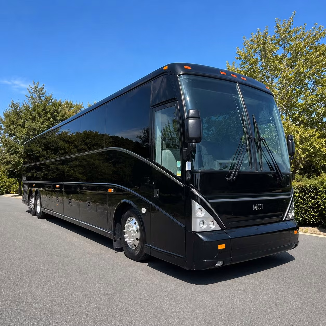 choosing a charter bus for georgia southern or armstrong campus concert events