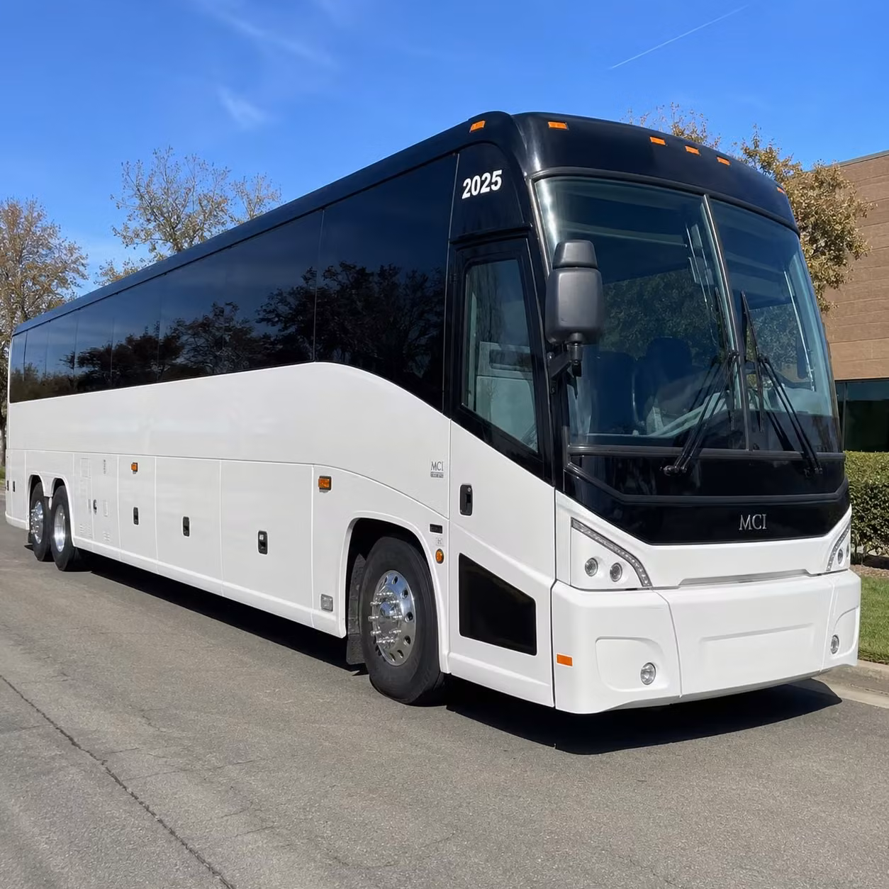 corporate event bus rentals in savannah