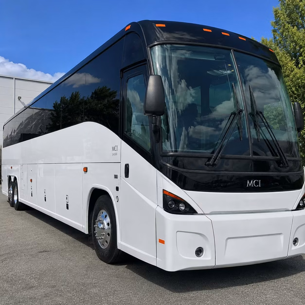 not in savannah you can still find employee transportation nearby