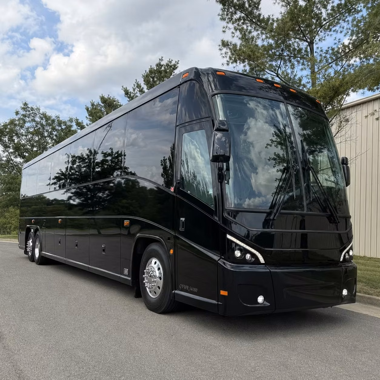 savannah to charleston hilton head and the carolinas we ve got the bus for it